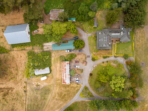 Ledger Ranch in Tomales, CA - Building Photo - Building Photo