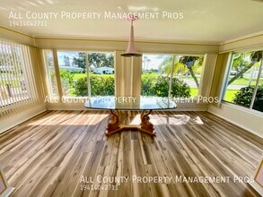 6906 Curtiss Ave in Sarasota, FL - Building Photo - Building Photo
