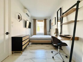 Furnished room/NOT APARTMENT, Unit 1C in Brooklyn, NY - Building Photo