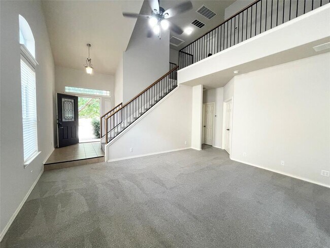 13608 Pine Warbler Dr in Austin, TX - Building Photo - Building Photo