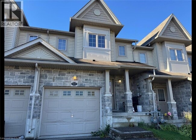 property at 517 Northbrook Pl