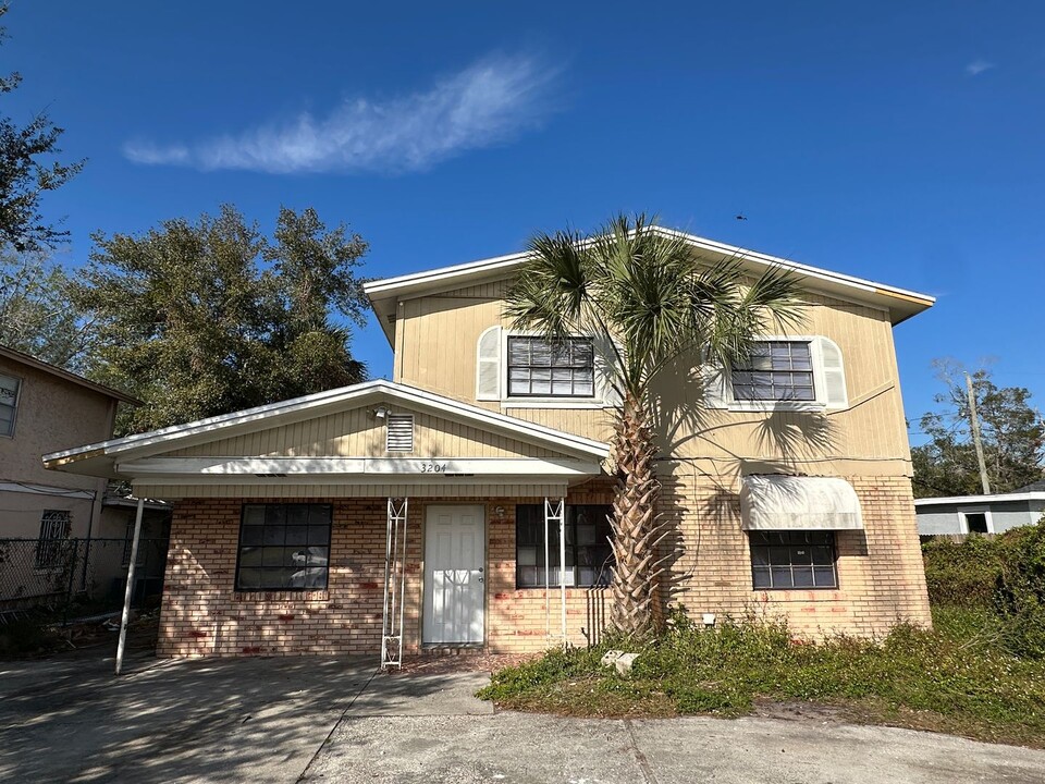 3204 E Curtis St in Tampa, FL - Building Photo