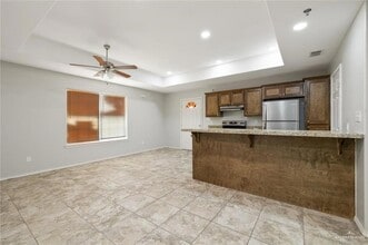 416 E 5th St, Unit B3 in Weslaco, TX - Building Photo - Building Photo