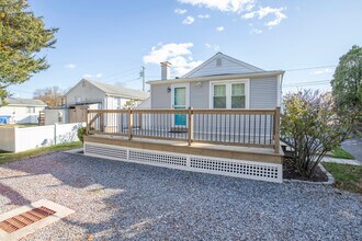 10 Dorothy Rd in Westbrook, CT - Building Photo - Building Photo