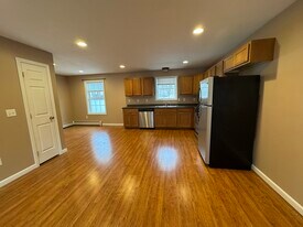 123 Pearl St in Keene, NH - Building Photo