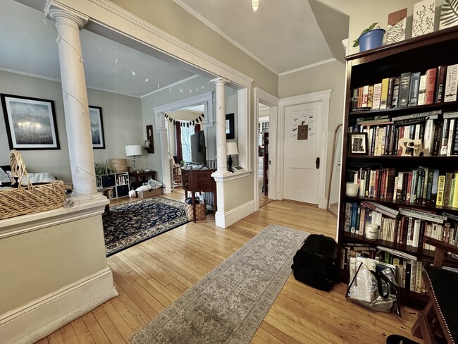 68 North St, Unit 1 in Somerville, MA - Building Photo - Building Photo