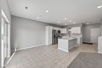 14876 Willemite Way NW in Ramsey, MN - Foto de edificio - Building Photo