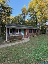 13700 Buck Rub Dr in Midlothian, VA - Building Photo