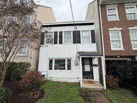 107 Lafayette Blvd in Fredericksburg, VA - Building Photo