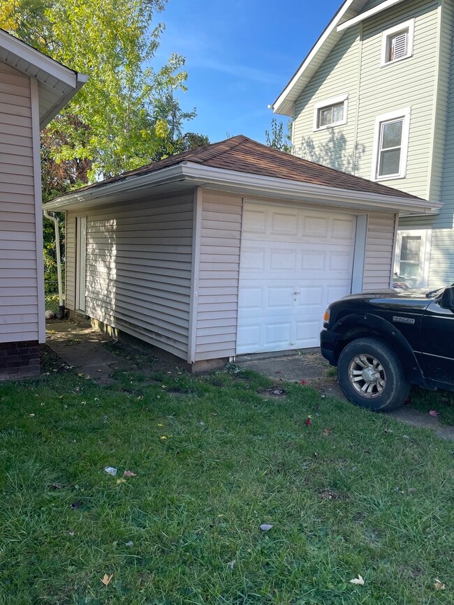 1401 8th St NW in Canton, OH - Building Photo - Building Photo