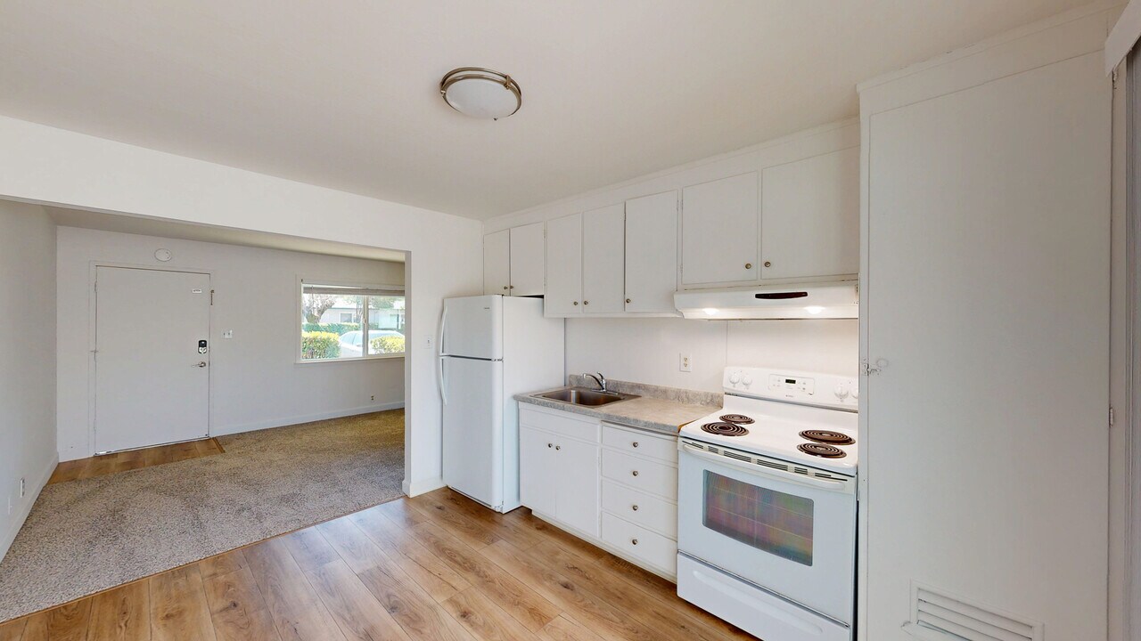15447 Marty Dr-Unit -21 in Glen Ellen, CA - Building Photo