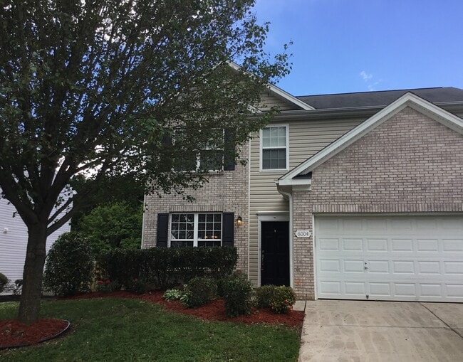 6004 Glen Way Dr in Winston-Salem, NC - Building Photo - Building Photo