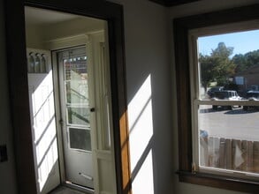 369 Front St, Unit Townhouse in Berea, OH - Building Photo - Building Photo