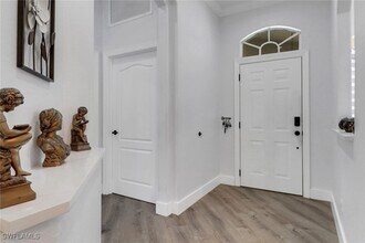 8644 Ibis Cove Cir in Naples, FL - Building Photo - Building Photo
