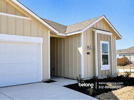 2681 Winding Creek Rd in Kyle, TX - Building Photo