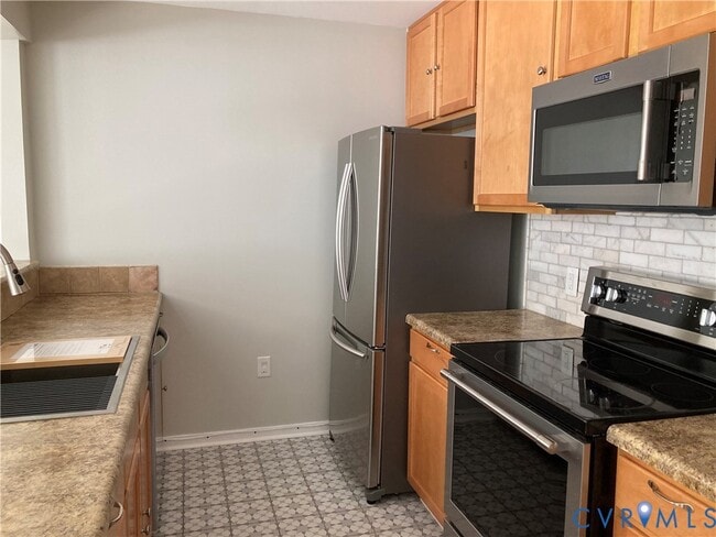 14720 Village Square Pl in Midlothian, VA - Building Photo - Building Photo