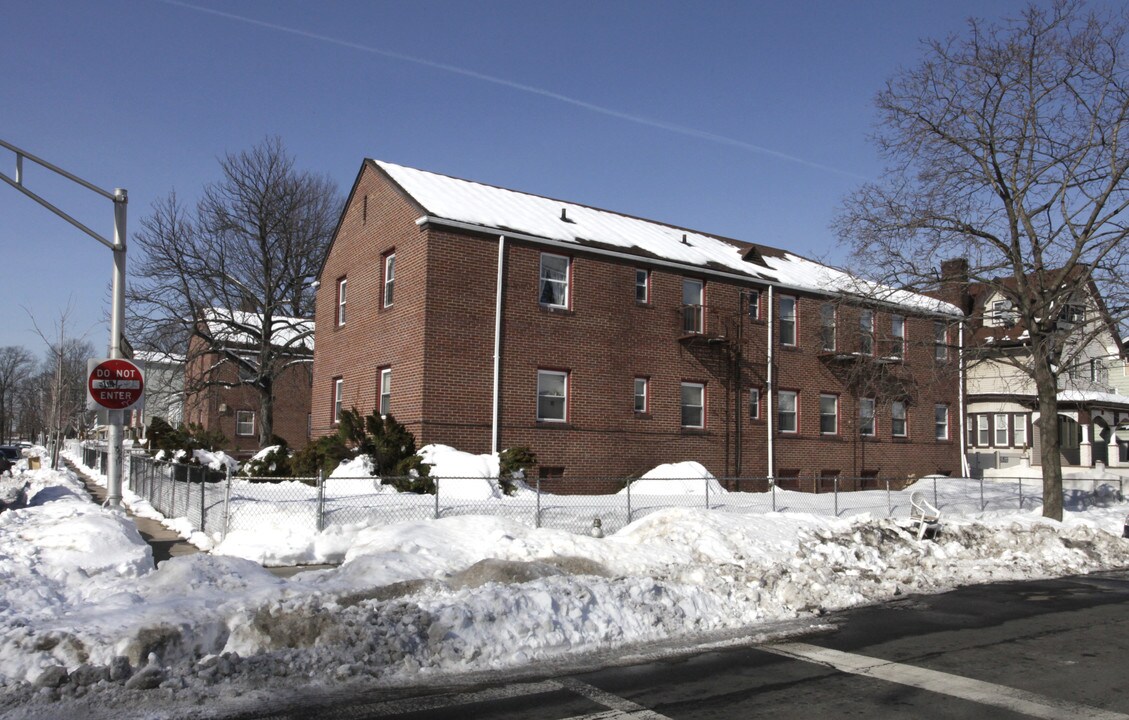 500 Jefferson Ave in Elizabeth, NJ - Building Photo