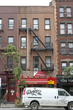 654 Ninth Ave in New York, NY - Building Photo - Building Photo