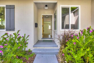 8051 Etiwanda Ave in Reseda, CA - Building Photo - Building Photo