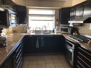 4522 Saint Clair Ave in Studio City, CA - Foto de edificio - Building Photo