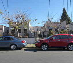 1246-1248 N Kenmore Ave in Los Angeles, CA - Building Photo - Building Photo