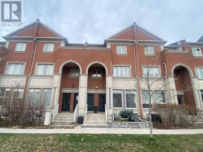 property at 2929 Bur Oak Ave