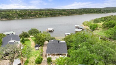 1201 Lakeshore Dr in Spicewood, TX - Building Photo - Building Photo