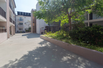 Mariposa Apartments in Los Angeles, CA - Building Photo - Other