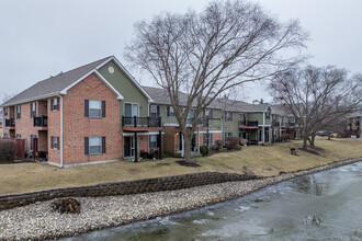 Chantecleer Lakes in Naperville, IL - Building Photo - Building Photo