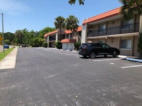 2430 Harn Blvd, Unit 14 in Clearwater, FL - Building Photo - Building Photo