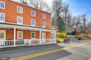 947 Oella Ave in Ellicott City, MD - Building Photo