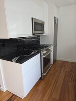 11355 Washington Pl in Los Angeles, CA - Building Photo