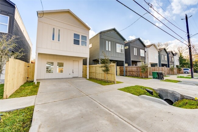 property at 1211 Dewalt St
