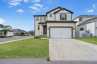 7217 N Hidden Steppe Bnd in Eagle Mountain, UT - Building Photo