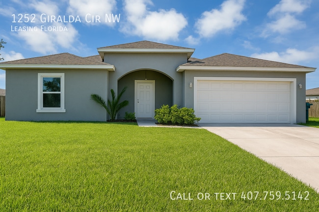 1252 Giralda Cir NW
