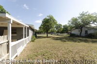 4422 Bowie St - 16