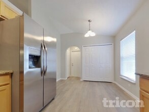 864 Vanderbilt Dr in Eustis, FL - Building Photo - Building Photo