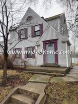 3329 Robinwood Dr in Fort Wayne, IN - Building Photo