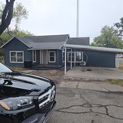property at 500 Allen Ave