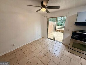 3815 Parklane Dr in Clarkston, GA - Building Photo - Building Photo