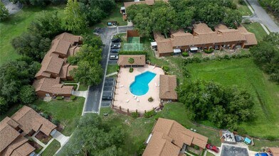 2701 NE 10th St, Unit 403 in Ocala, FL - Building Photo - Building Photo