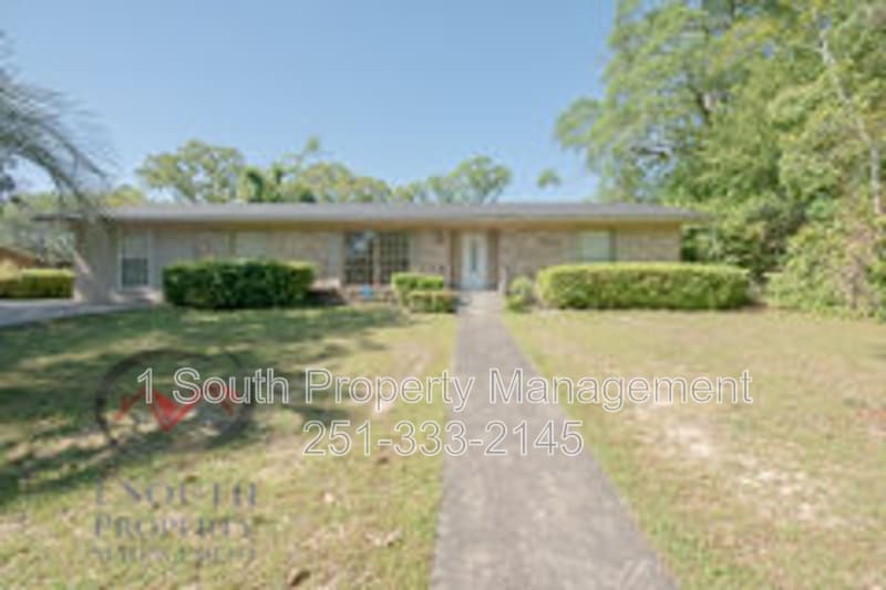 5520 Vienna Ave in Mobile, AL - Building Photo