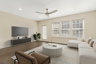 17 Gala Ct in Livingston, NJ - Building Photo - Building Photo