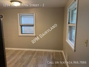 1214 S 77th St in West Allis, WI - Building Photo - Building Photo