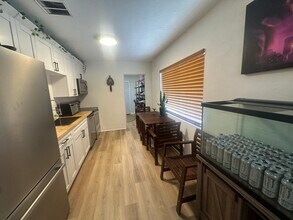 3745 10th Ave S in St. Petersburg, FL - Building Photo - Building Photo