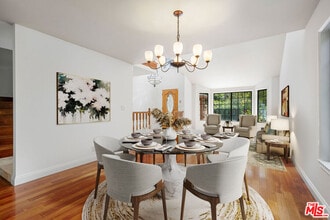 13031 Magnolia Blvd in Los Angeles, CA - Building Photo - Building Photo