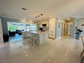140 W Pago Pago Dr in Naples, FL - Building Photo - Building Photo