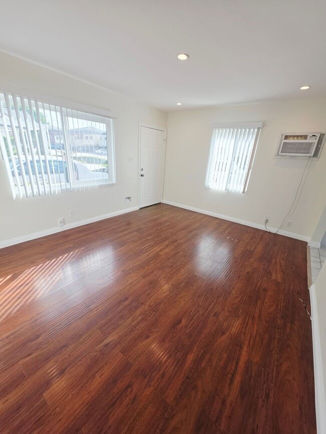 449 W Harvard St, Unit Unit 449 in Glendale, CA - Foto de edificio - Building Photo