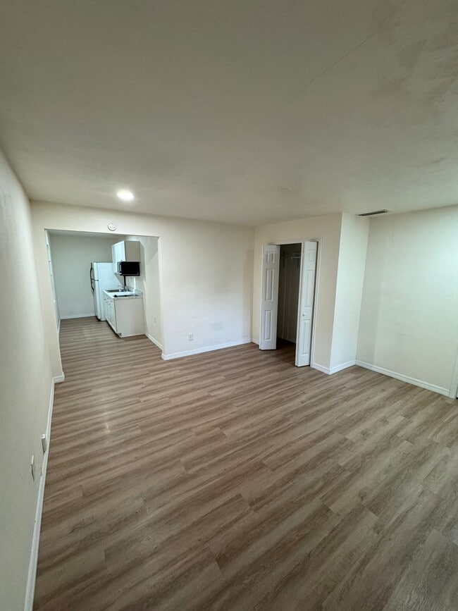 1412 E Lemon St, Unit Studio A