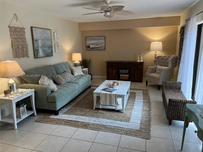 1302 13th Ct in Jupiter, FL - Building Photo - Building Photo